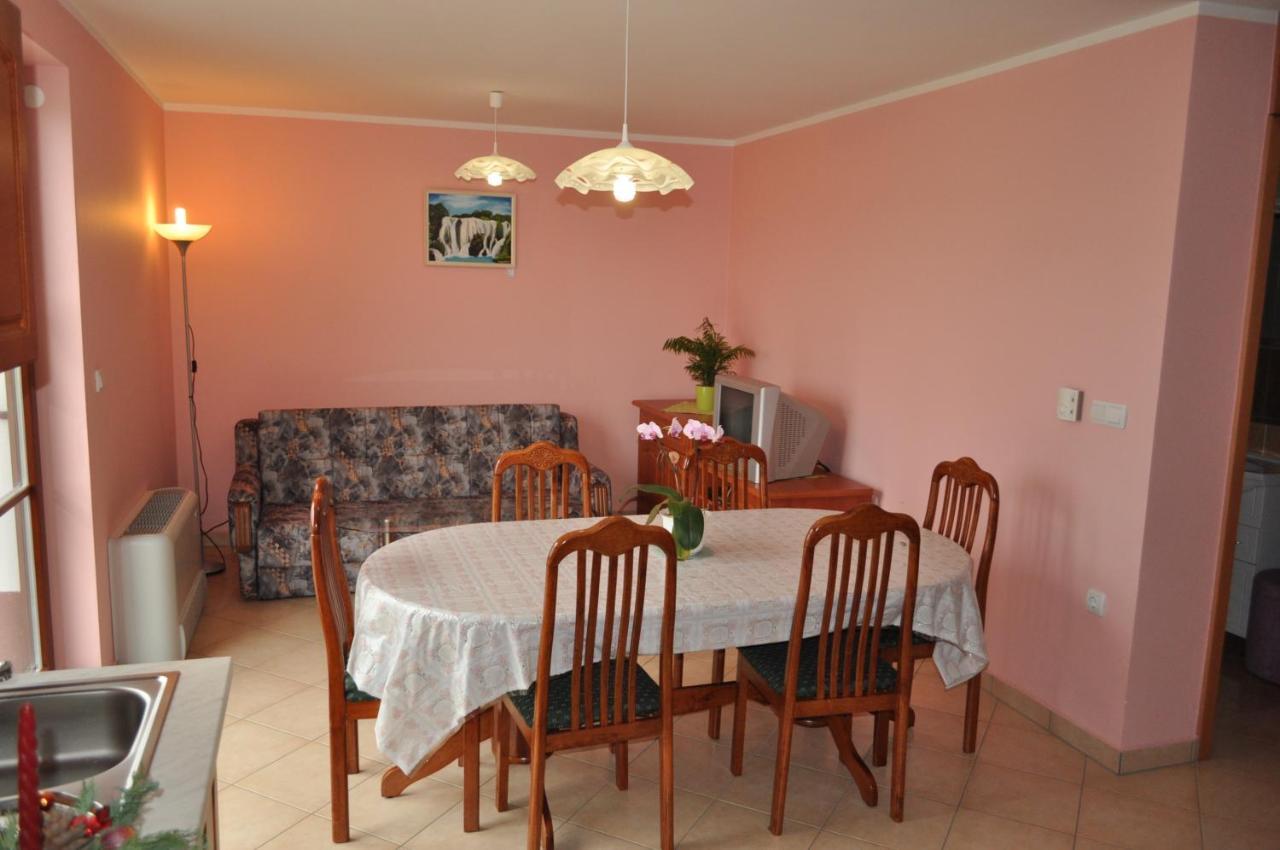 Apartments - Turisticna Kmetija Vrbnjak Лютомер Экстерьер фото